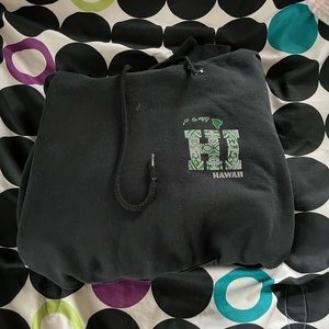 hawaii sweatshirt size medium